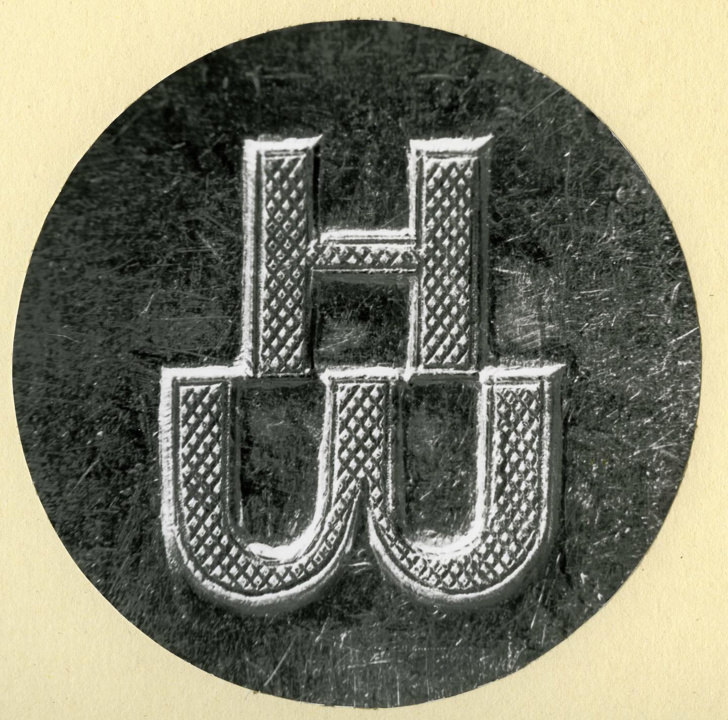 Photo by Hotel Drei Zinnen on December 15, 2025. May be an image of belt buckle and text.